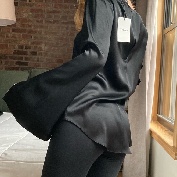 NWT Theory Bringam Slit Sleeves Georgette Top - Picture 3 of 5